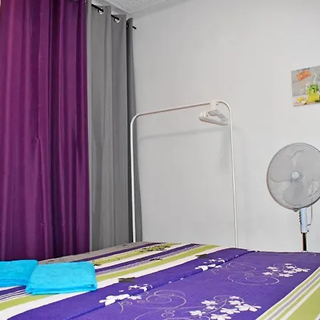 1 Private With A Window Near The Sea, Wifi Séjour chez l'habitant Alicante